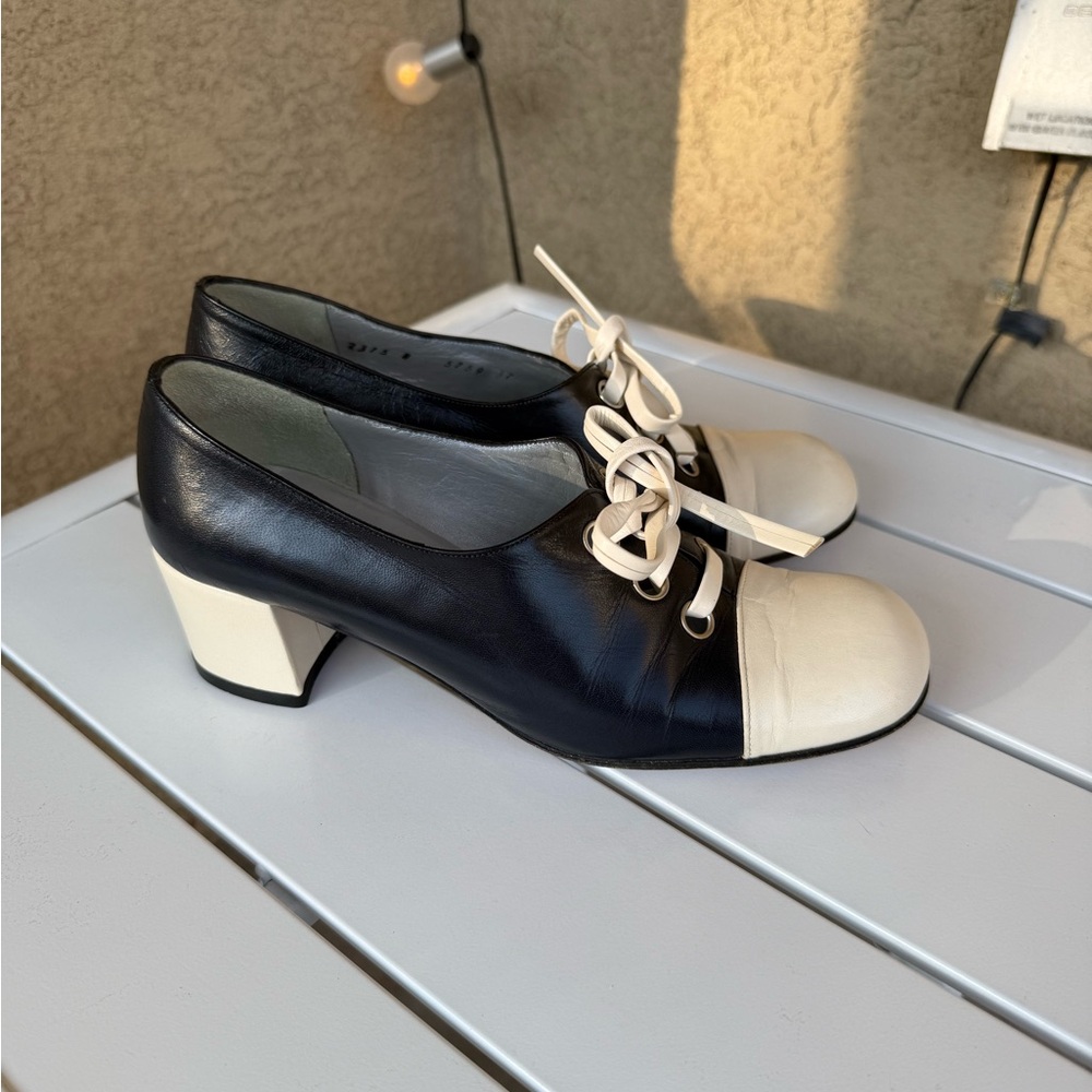 Magli dark navy  and Cream Heels square toe leather size 6.5 (European 37)
